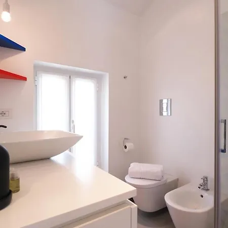 Contempora - Attic With Terrace In The Heart Of Porta Romana Apartament